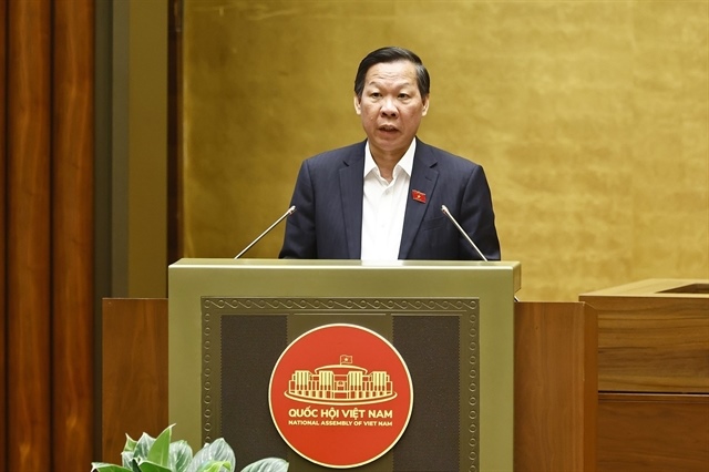 Draft resolution on establishment of int'l financial centre in Việt Nam presented to parliament