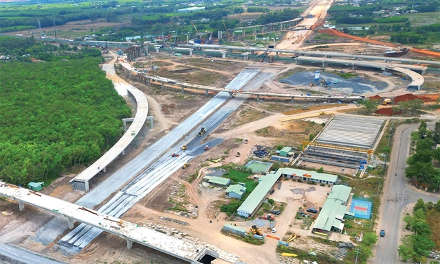Private investors keen to hop on board transport ventures