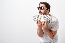 DFC chốt quyền cổ tức tiền mặt 32.4%, cổ phiếu lập đỉnh lịch sử