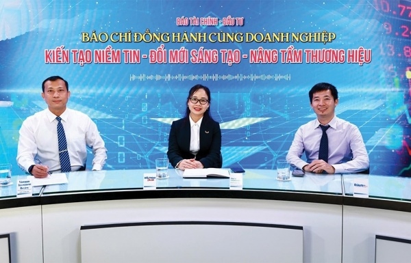 Press and private sector forge values together for a new era