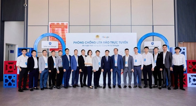 Thiếu tướng Lê Xuân Minh - Cục trưởng Cục An ninh mạng và phòng, chống tội phạm sử dụng công nghệ cao (A05), Bộ Công an tham dự sự kiện. Ảnh: Google Việt Nam