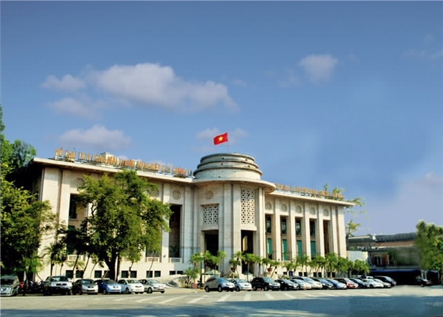 Central bank resumes issuing bills after four months of suspension