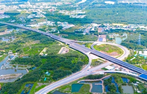 Long An and Tay Ninh lead push for sustainable industry in south