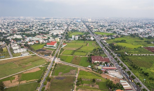 Tiền sử dụng đất vượt giá trị đất: cần lộ trình và phân nhóm hợp lý