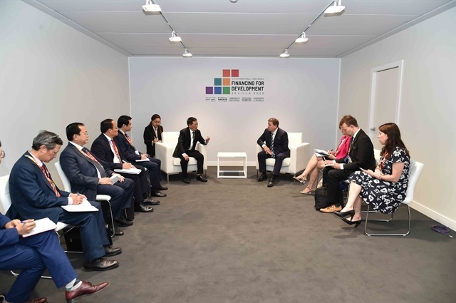 Deputy PM meets Finland's foreign trade minister