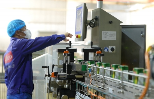 Tetra Pak-Doveco launches Vietnam’s first Tetra Recart® packaging line