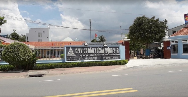 Chủ tịch C32 chào mua công khai để nâng sở hữu của nhóm liên quan lên trên 25%