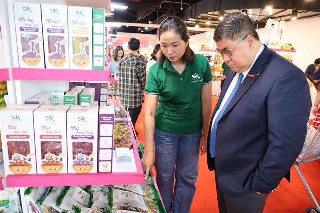 Event seeking to bring Vietnamese goods into Thai retail system opens