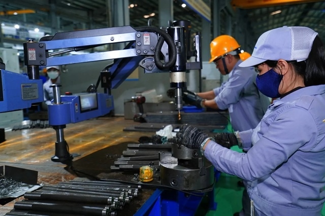 PMI declines amid sharpest drop in export orders in over two years