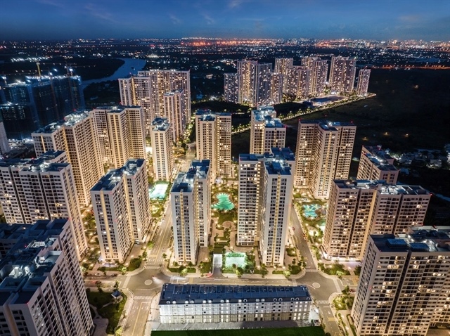 VN-Index inches closer to 1,500-point threshold on strong liquidity
