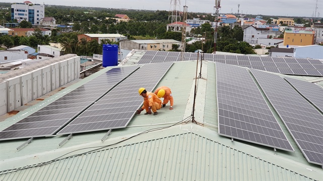 Hộ dân lắp điện mặt trời có thể được hỗ trợ tới 2.5 triệu đồng, vay ưu đãi 35 triệu đồng | Vietstock