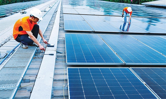 Self-sufficient solar policy thrashed out