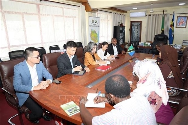 VN, Tanzania explore local cooperation opportunities
