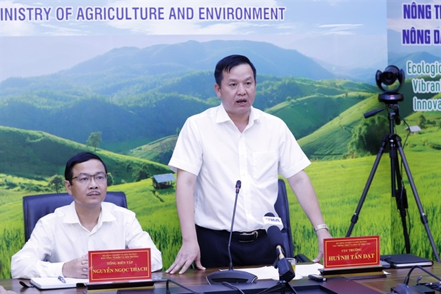 Thanh long, hồ tiêu 'tắc đường' vào EU, Bộ Nông nghiệp và Môi trường họp nóng - Ảnh 1.