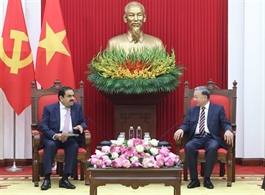 Party chief receives Chairman of India's Adani Group