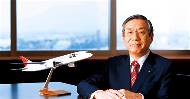 CEO tự cắt lương để không sa thải nhân viên, vợ thốt lên 'cái gì cơ'