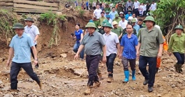Thủ tướng tới Điện Biên, thăm hỏi người dân, chỉ đạo khắc phục hậu quả thiên tai nặng nề