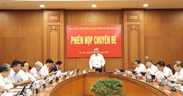 Xác định xây dựng, hoàn thiện thể chế, pháp luật là nhiệm vụ trọng tâm, xuyên suốt