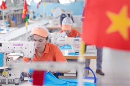 "Chạy hàng né thuế" tạo cú hích cho lợi nhuận dệt may quý 2