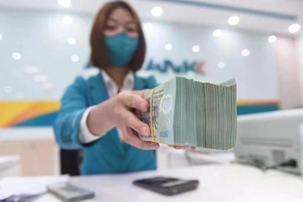 Banks accelerate lending as real estate, stock markets attract capital