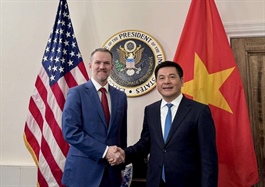 Thủ tướng yêu cầu tiếp tục đàm phán thương mại với Mỹ để đạt được cam kết thuận lợi nhất