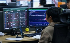 Chứng khoán Việt Nam đang nghiên cứu cho giao dịch xuyên trưa, T0