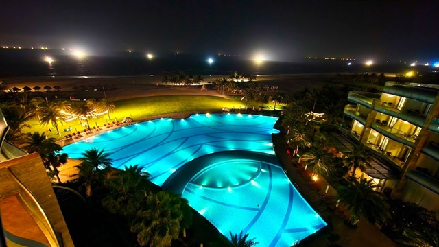 Nhiều khách sạn, resort ưu đãi lớn cho khách du lịch. Ảnh: MINH TRƯỜNG.
