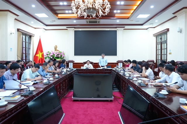 Thứ trưởng Bộ Tư Pháp Nguyễn Thanh Tú chủ trì cuộc họp thẩm định Dự án Luật sửa đổi bổ sung một số điều Luật Đất đai. Ảnh: Hoàng Huy