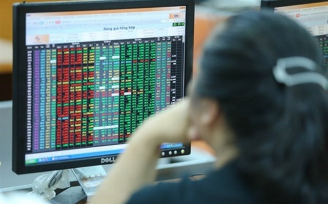 VN-Index may retest 1,650–1,660 zone this week as profit-taking pressure lingers