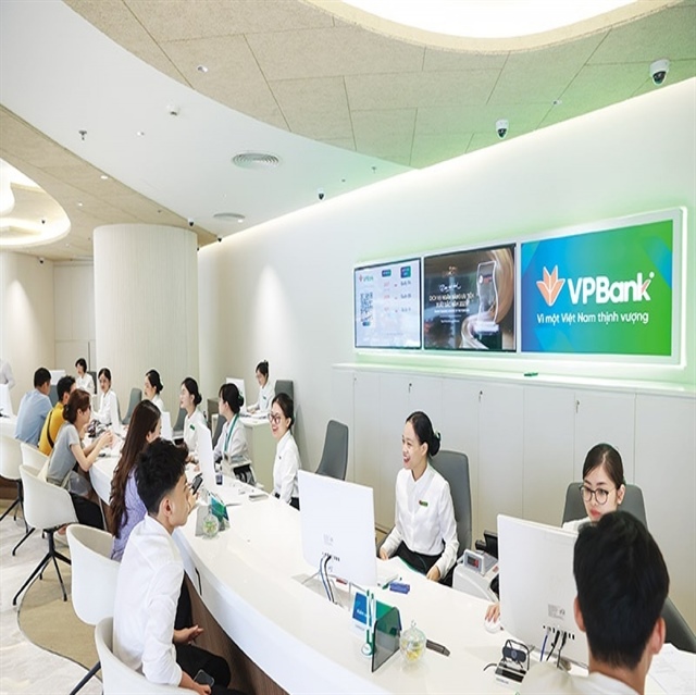 Bank stocks widen the gate for foreign capital