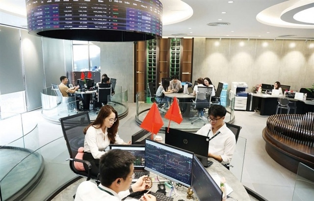 Tech-savvy young Vietnamese reshape investment landscape