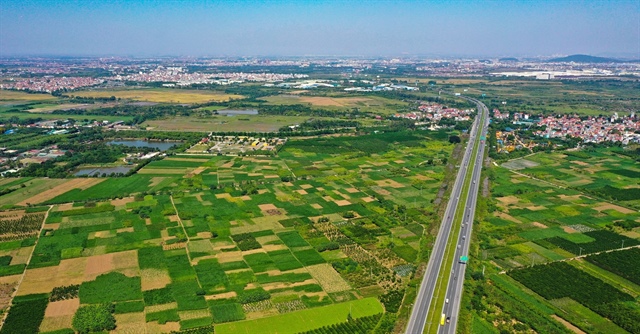 Đợi hơn 4 tháng, người dân vẫn chưa biết có được giảm 50% tiền sử dụng đất không