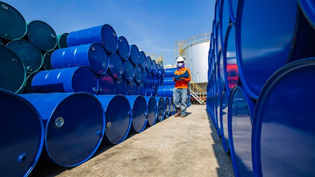 Chủ tịch DMS thoái sạch hơn 24% vốn, cổ đông cá nhân mới thế chỗ
