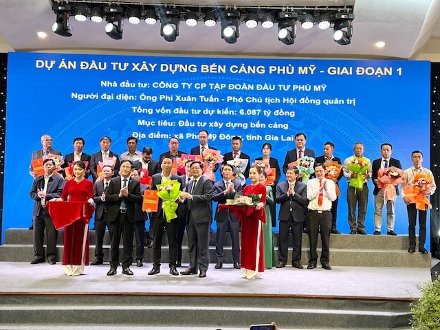 Gia Lai trao biên bản ghi nhớ hợp tác đầu tư 42 dự án, tổng vốn gần 3.6 tỷ USD