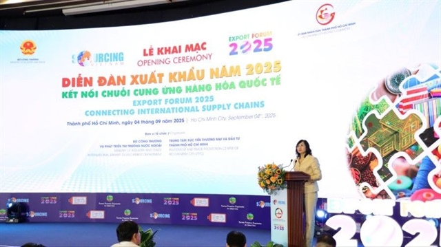 Làm thế nào để hàng Việt có mặt trên kệ siêu thị toàn cầu?
