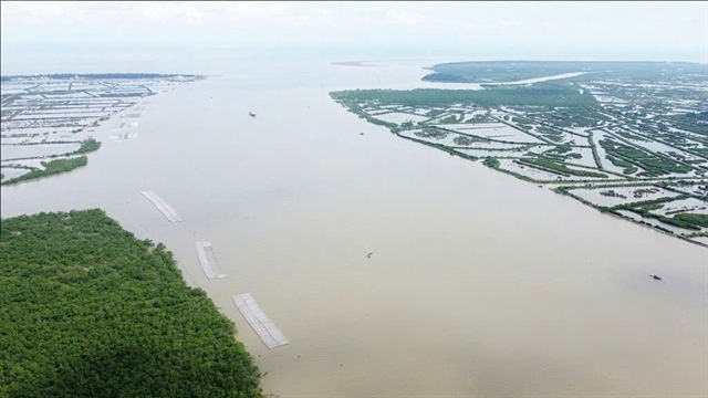 Hung Yen expands economic development by tapping seaport potential (PR)