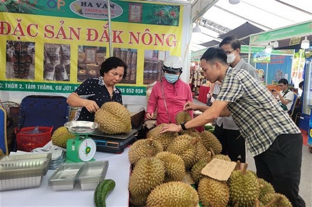 Hà Nội harvests local flavours in fruit week
