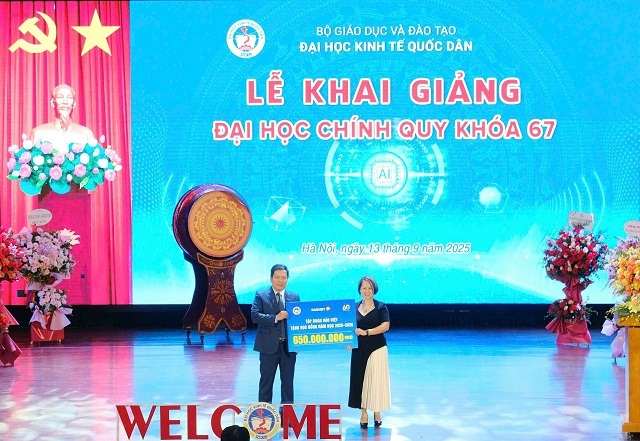 Bảo Việt dành hơn 8 tỷ đồng cho Quỹ học bổng ‘Bảo Việt - Niềm tin thắp sáng tương lai’