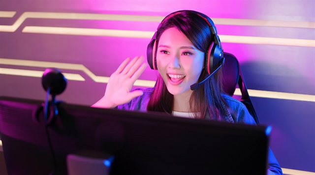 Đề xuất tính thuế khoản tiền mà YouTuber, TikToker nhận được từ người xem livestream