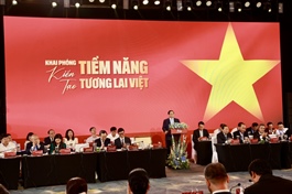 PM calls on young entrepreneurs to lead Vietnam’s next development era