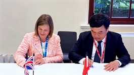 Vietnam Customs signs cooperation deal with UK authorities