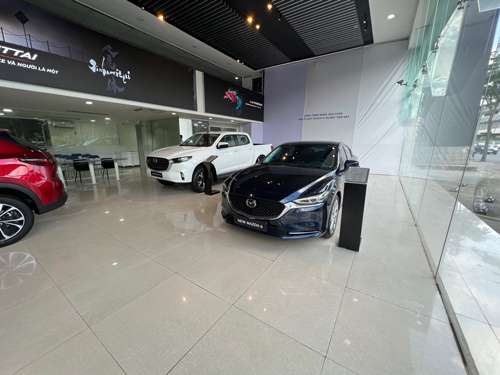 Doanh số bết bát, sedan hạng D đã hết thời? - Ảnh 1.