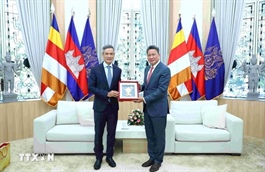 Đẩy mạnh hợp tác kinh tế, đầu tư Việt Nam-Campuchia