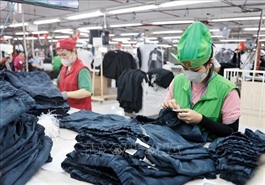 Việt Nam’s export turnover predicted to hit $900 billion in 2025