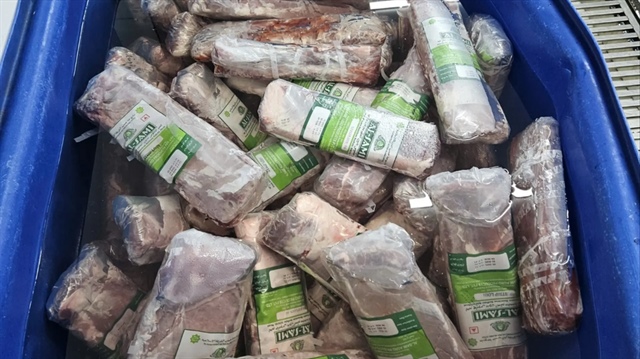 Lợi dụng tâm lý ưa chuộng thịt bò có vân mỡ cao cấp, đặc biệt là loại Wagyu kiểu Nhật, các đối tượng đã móc nối sản xuất hàng giả. Ảnh: CAHN