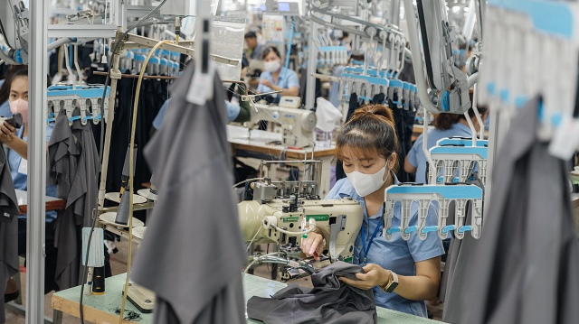 Lợi nhuận TCM lao dốc trong 'mùa trũng' dệt may