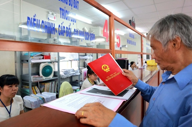 Cục Quản lý đất đai lý giải việc đề nghị người dân cung cấp bản sao sổ đỏ