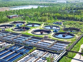 Nước thải tái chế rẻ hơn nước sạch nhưng doanh nghiệp vẫn không dùng: Tại sao?