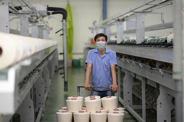 Hanosimex có lãi sau 2 năm lỗ, cổ phiếu bật tím trần