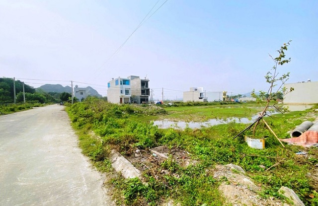 Bộ Xây dựng đề xuất loạt giải pháp kiểm soát, "hạ nhiệt" giá bất động sản 2 Bộ Xây dựng đề xuất loạt giải pháp kiểm soát, "hạ nhiệt" giá bất động sản